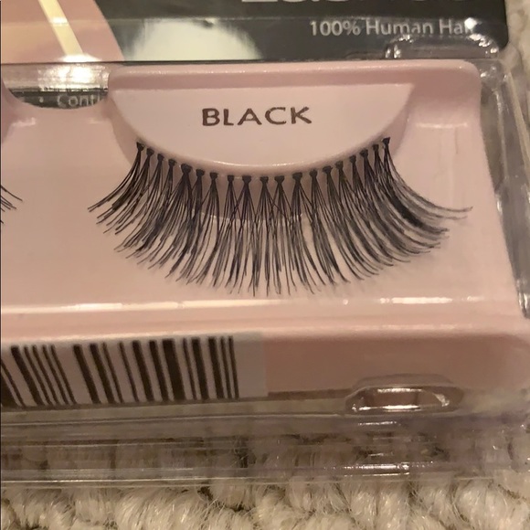 Black false eyelashes - Picture 3 of 6